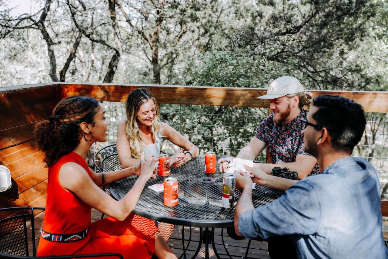 Wimberley Inn & Bar ภายนอก รูปภาพ