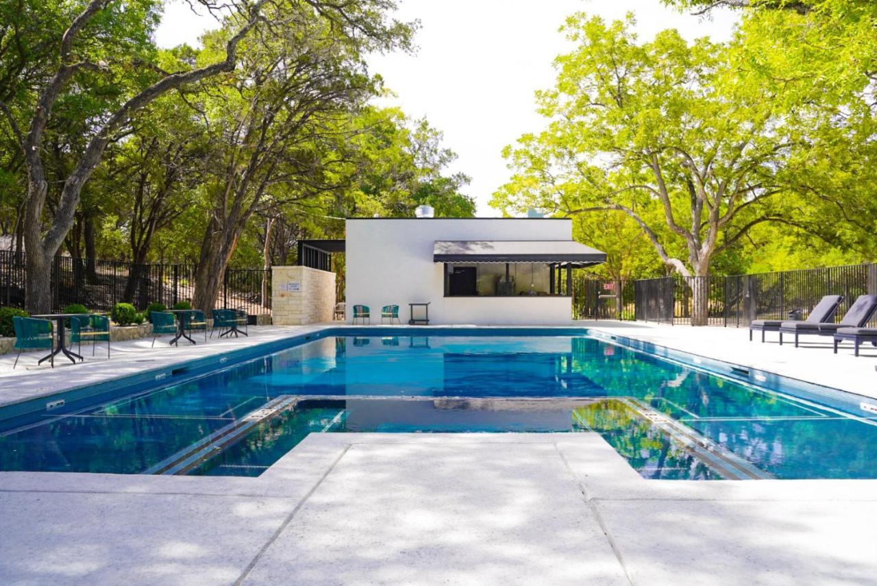 Wimberley Inn & Bar ภายนอก รูปภาพ
